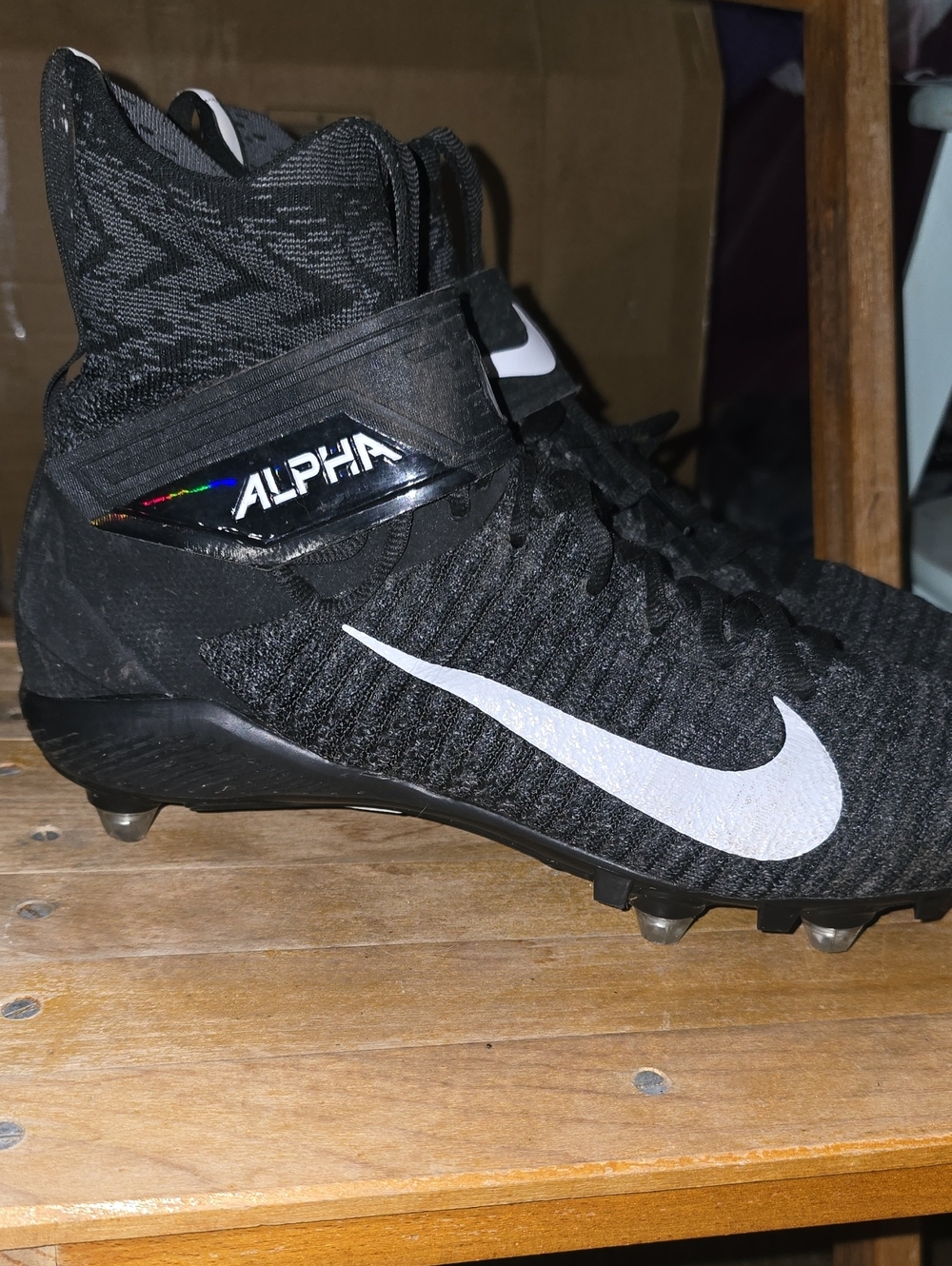 Nike Alpha Menace Elite 2 Flyknit Black & White Football Cleats Men Size 11.5
